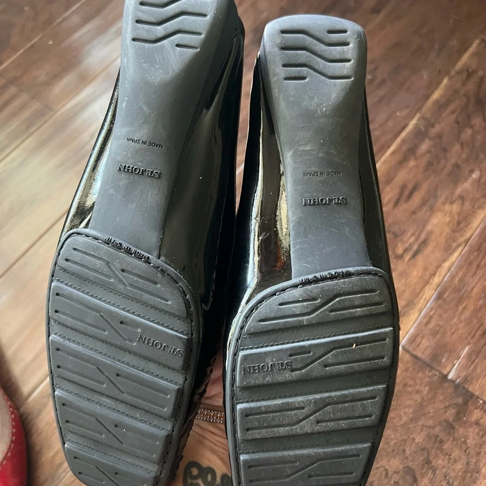 St. John patent leather loafers EUC ✨ is not missing charm - they come this way! - Picture 4 of 4